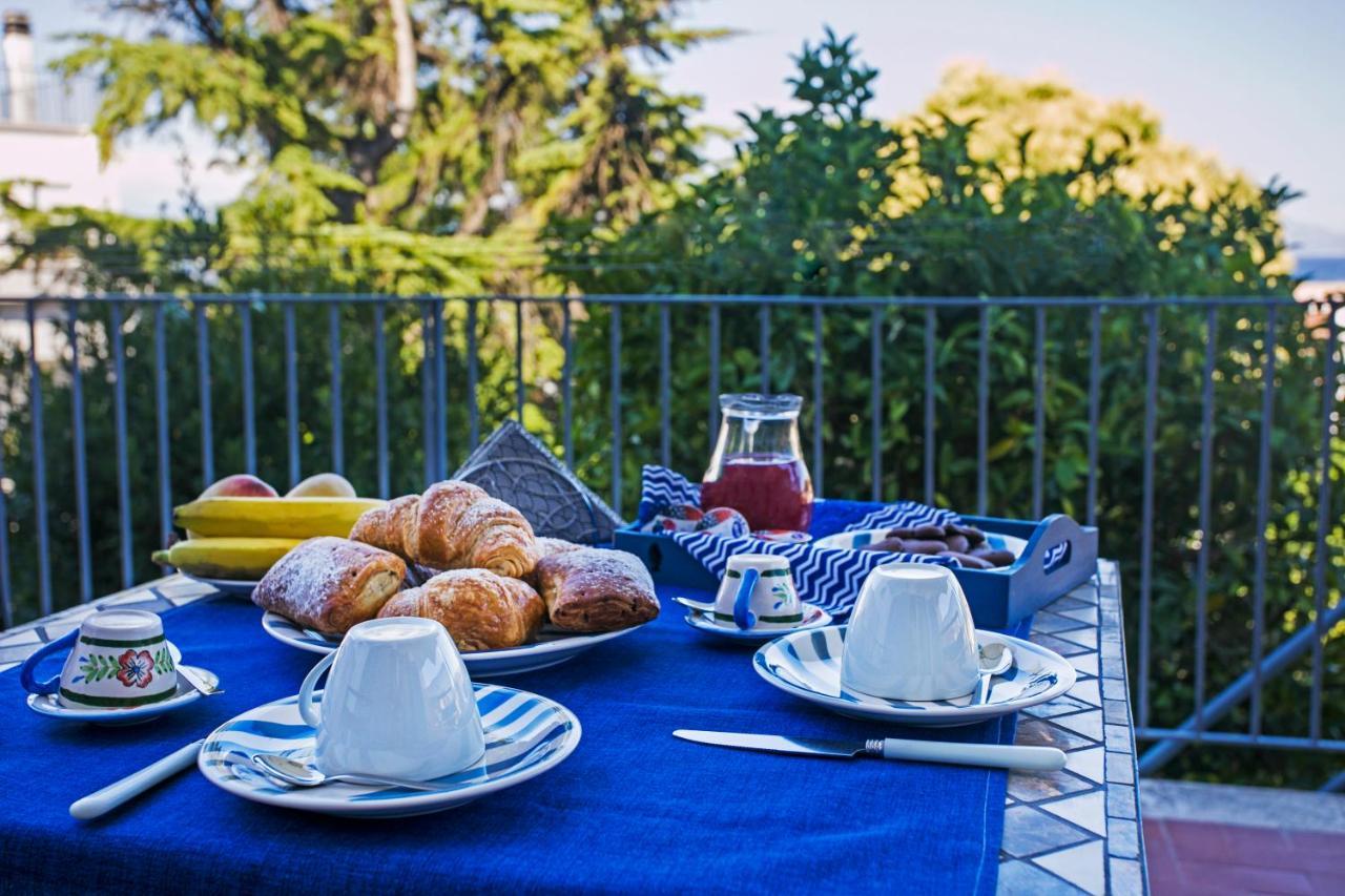B&B Al Blu Gaeta Bagian luar foto