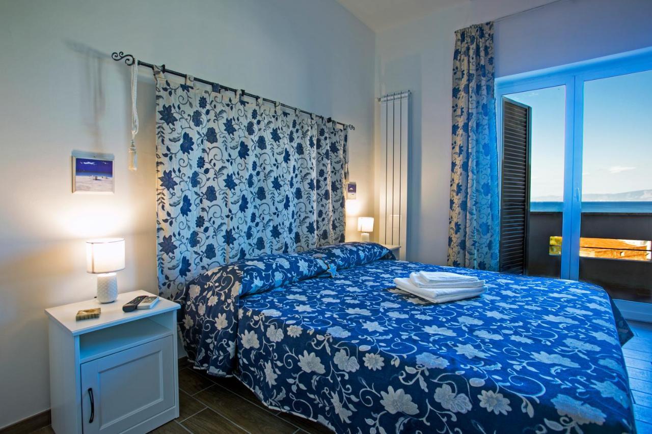 B&B Al Blu Gaeta Bagian luar foto